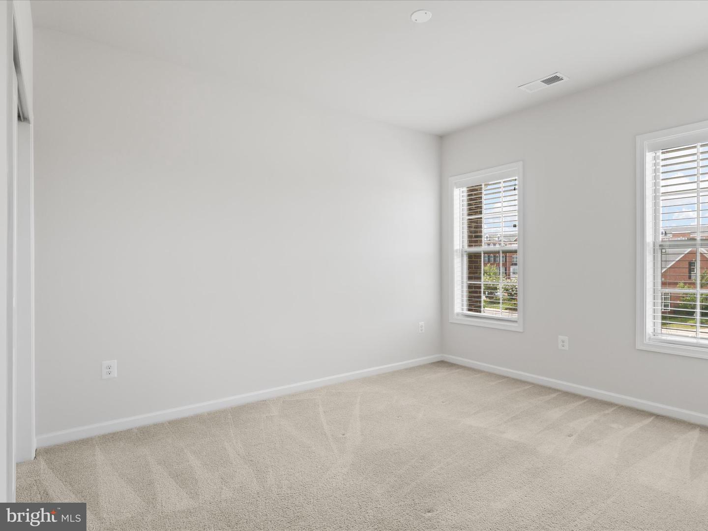 23442 LOGANS RIDGE TER, ASHBURN, Virginia 20148, 3 Bedrooms Bedrooms, ,4 BathroomsBathrooms,Residential,For sale,23442 LOGANS RIDGE TER,VALO2102948 MLS # VALO2102948