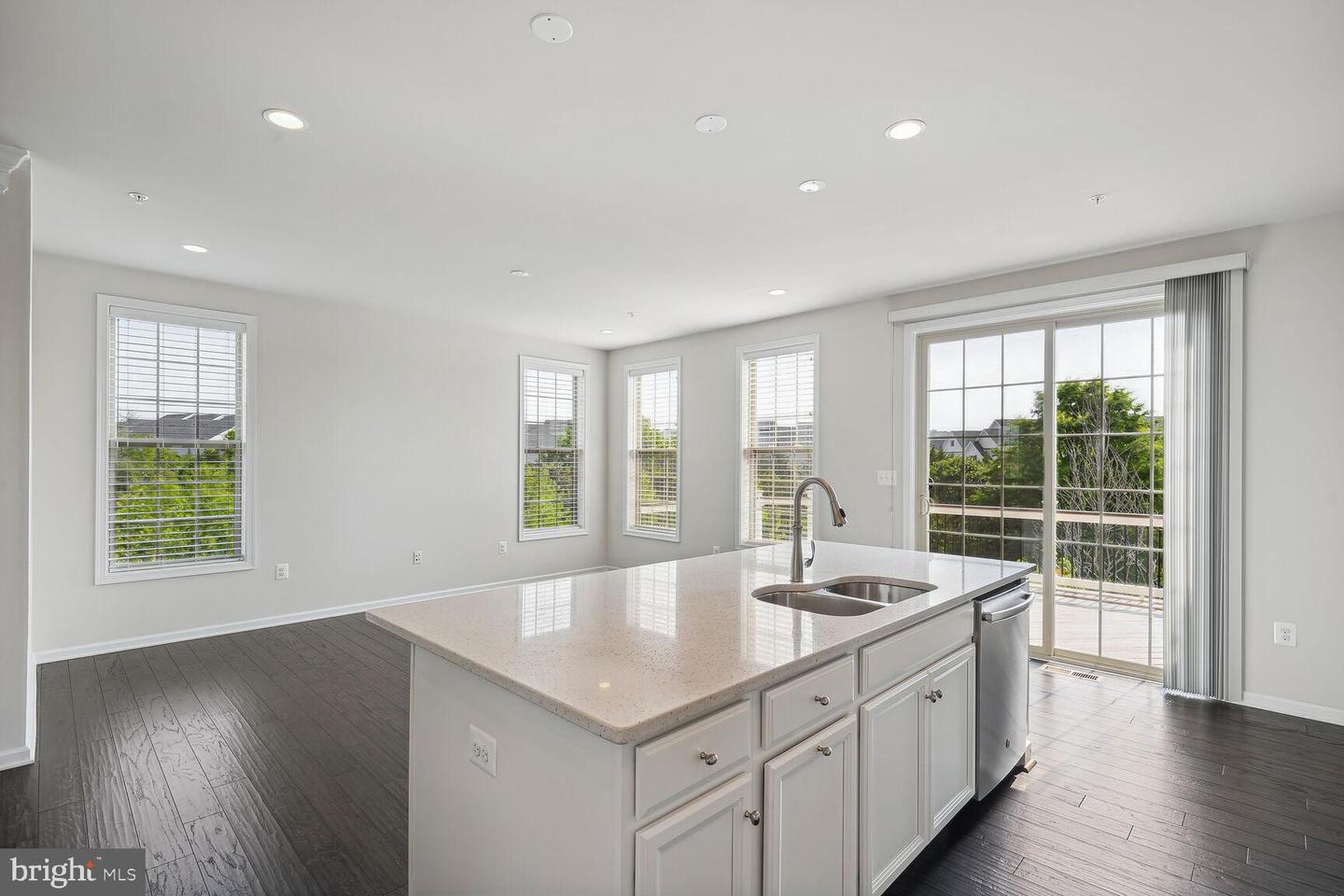 23442 LOGANS RIDGE TER, ASHBURN, Virginia 20148, 3 Bedrooms Bedrooms, ,4 BathroomsBathrooms,Residential,For sale,23442 LOGANS RIDGE TER,VALO2102948 MLS # VALO2102948