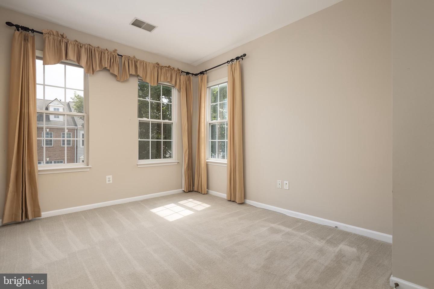 6143 CILANTRO DR, ALEXANDRIA, Virginia 22310, 3 Bedrooms Bedrooms, ,3 BathroomsBathrooms,Residential,For sale,6143 CILANTRO DR,VAFX2256960 MLS # VAFX2256960