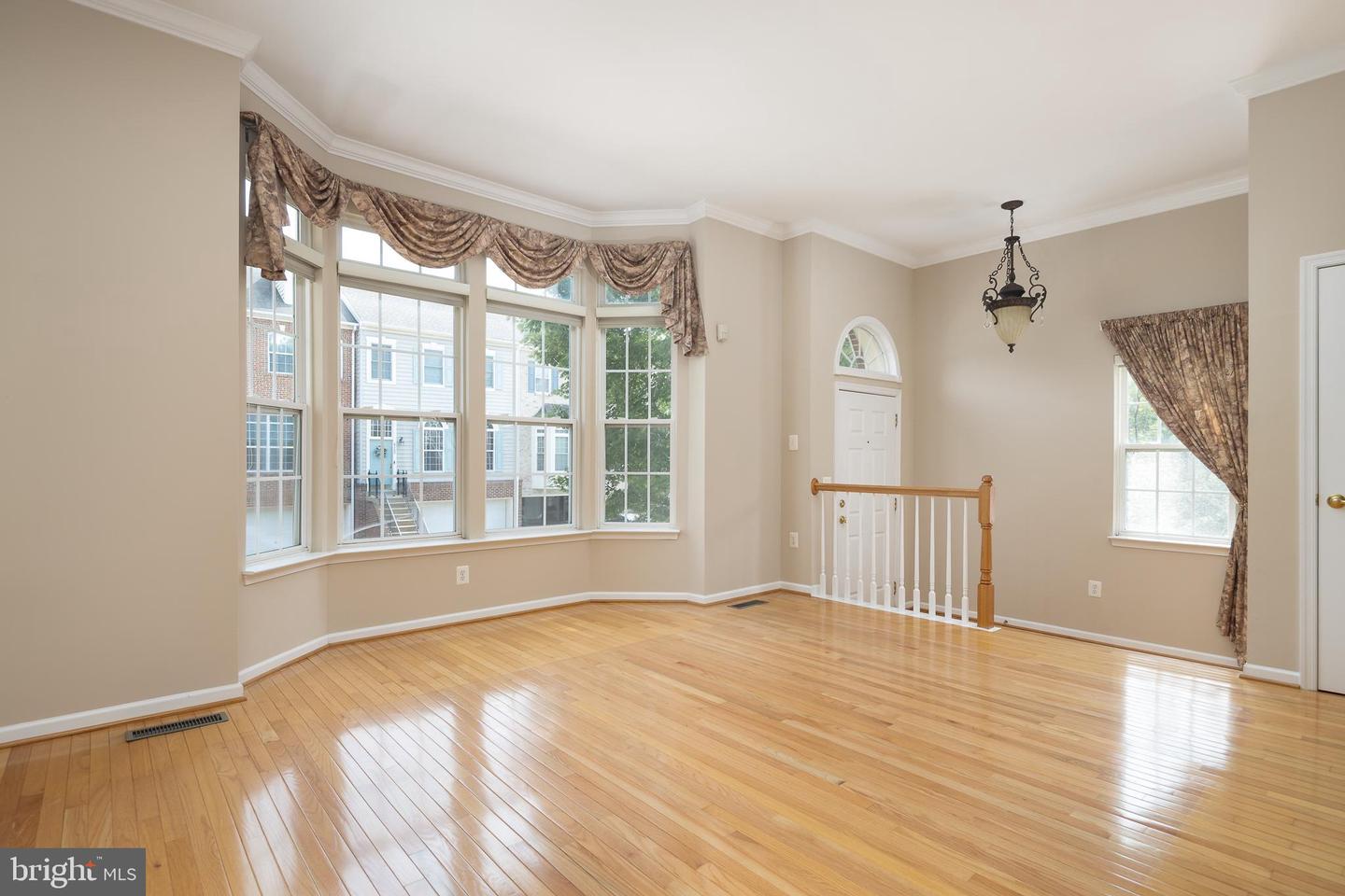 6143 CILANTRO DR, ALEXANDRIA, Virginia 22310, 3 Bedrooms Bedrooms, ,3 BathroomsBathrooms,Residential,For sale,6143 CILANTRO DR,VAFX2256960 MLS # VAFX2256960