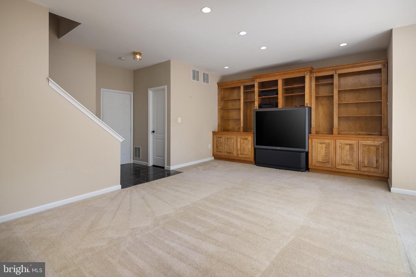 6143 CILANTRO DR, ALEXANDRIA, Virginia 22310, 3 Bedrooms Bedrooms, ,3 BathroomsBathrooms,Residential,For sale,6143 CILANTRO DR,VAFX2256960 MLS # VAFX2256960