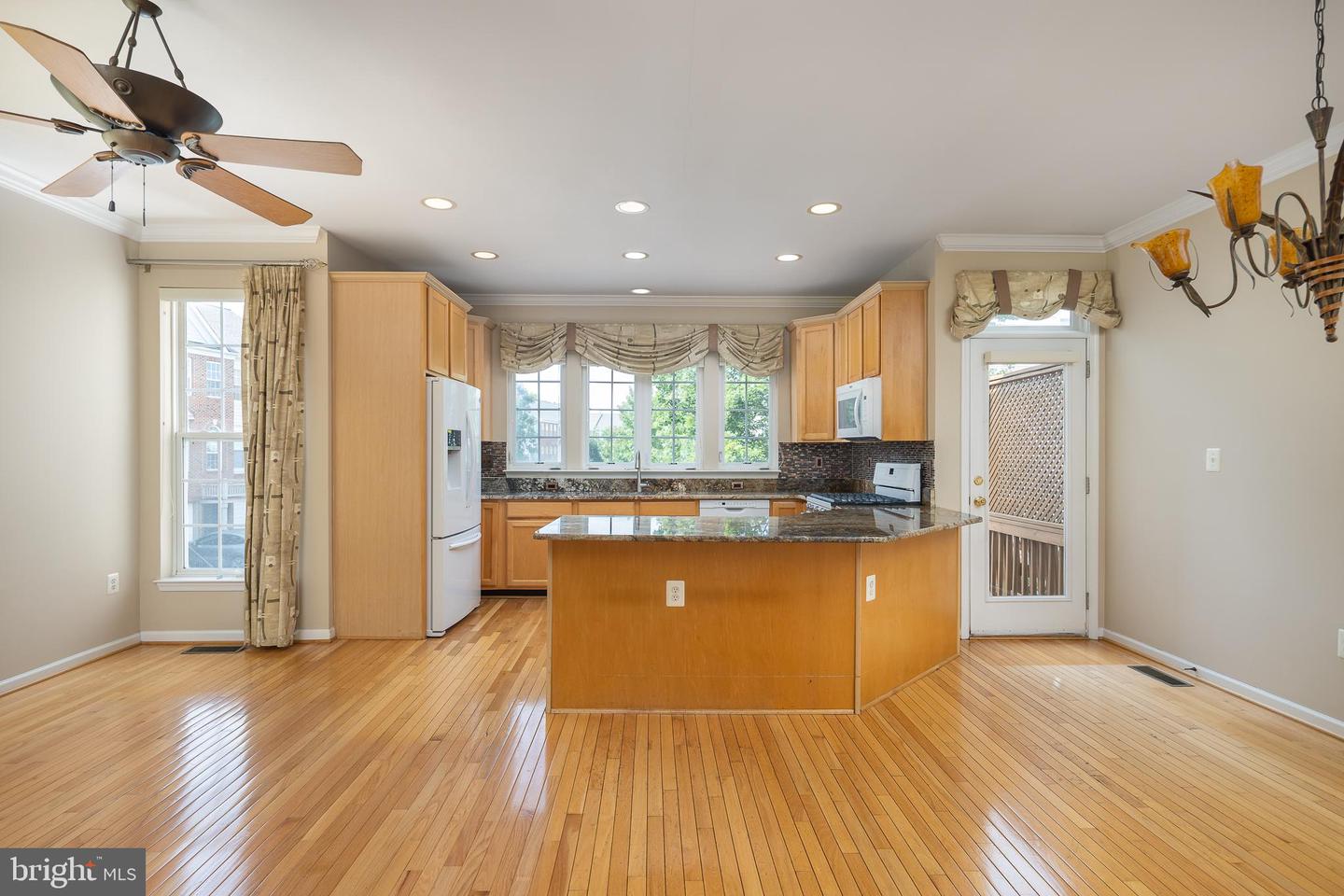 6143 CILANTRO DR, ALEXANDRIA, Virginia 22310, 3 Bedrooms Bedrooms, ,3 BathroomsBathrooms,Residential,For sale,6143 CILANTRO DR,VAFX2256960 MLS # VAFX2256960