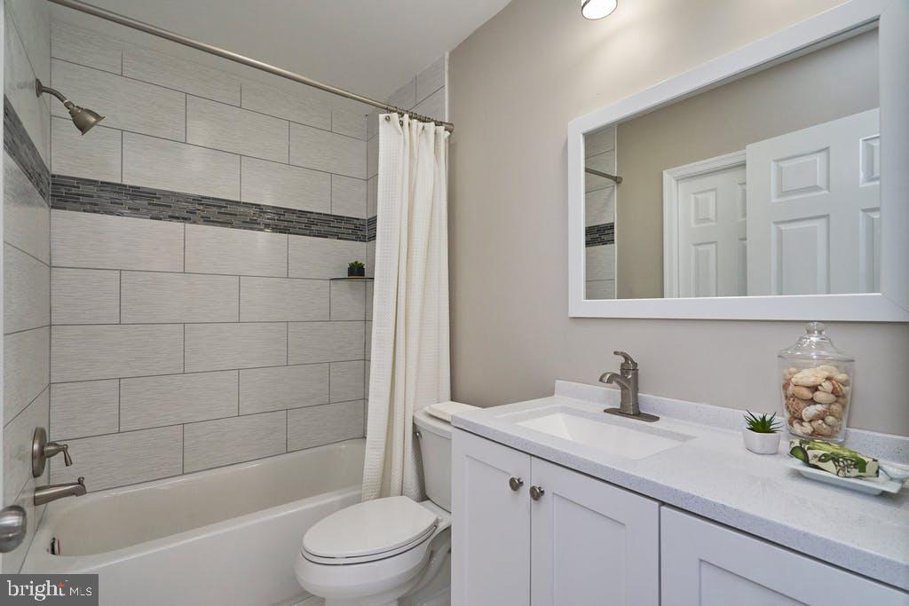 3244 BLUNDELL RD, FALLS CHURCH, Virginia 22042, 4 Bedrooms Bedrooms, ,3 BathroomsBathrooms,Residential,For sale,3244 BLUNDELL RD,VAFX2257334 MLS # VAFX2257334