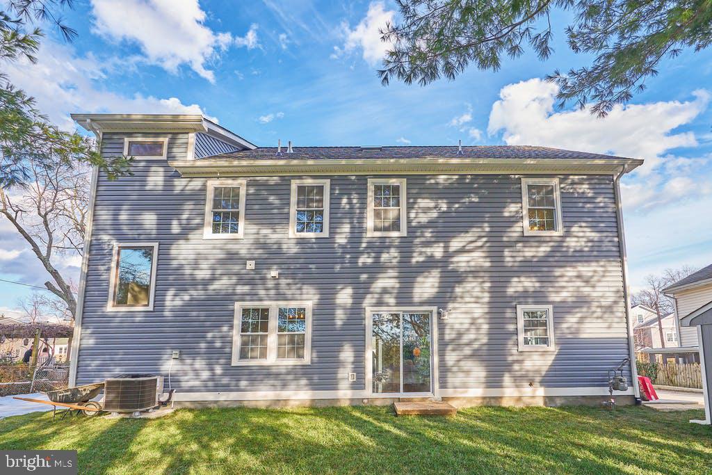 3244 BLUNDELL RD, FALLS CHURCH, Virginia 22042, 4 Bedrooms Bedrooms, ,3 BathroomsBathrooms,Residential,For sale,3244 BLUNDELL RD,VAFX2257334 MLS # VAFX2257334