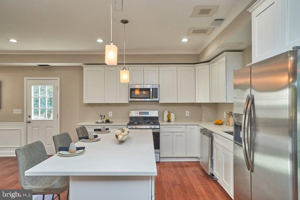 3244 BLUNDELL RD, FALLS CHURCH, Virginia 22042, 4 Bedrooms Bedrooms, ,3 BathroomsBathrooms,Residential,For sale,3244 BLUNDELL RD,VAFX2257334 MLS # VAFX2257334