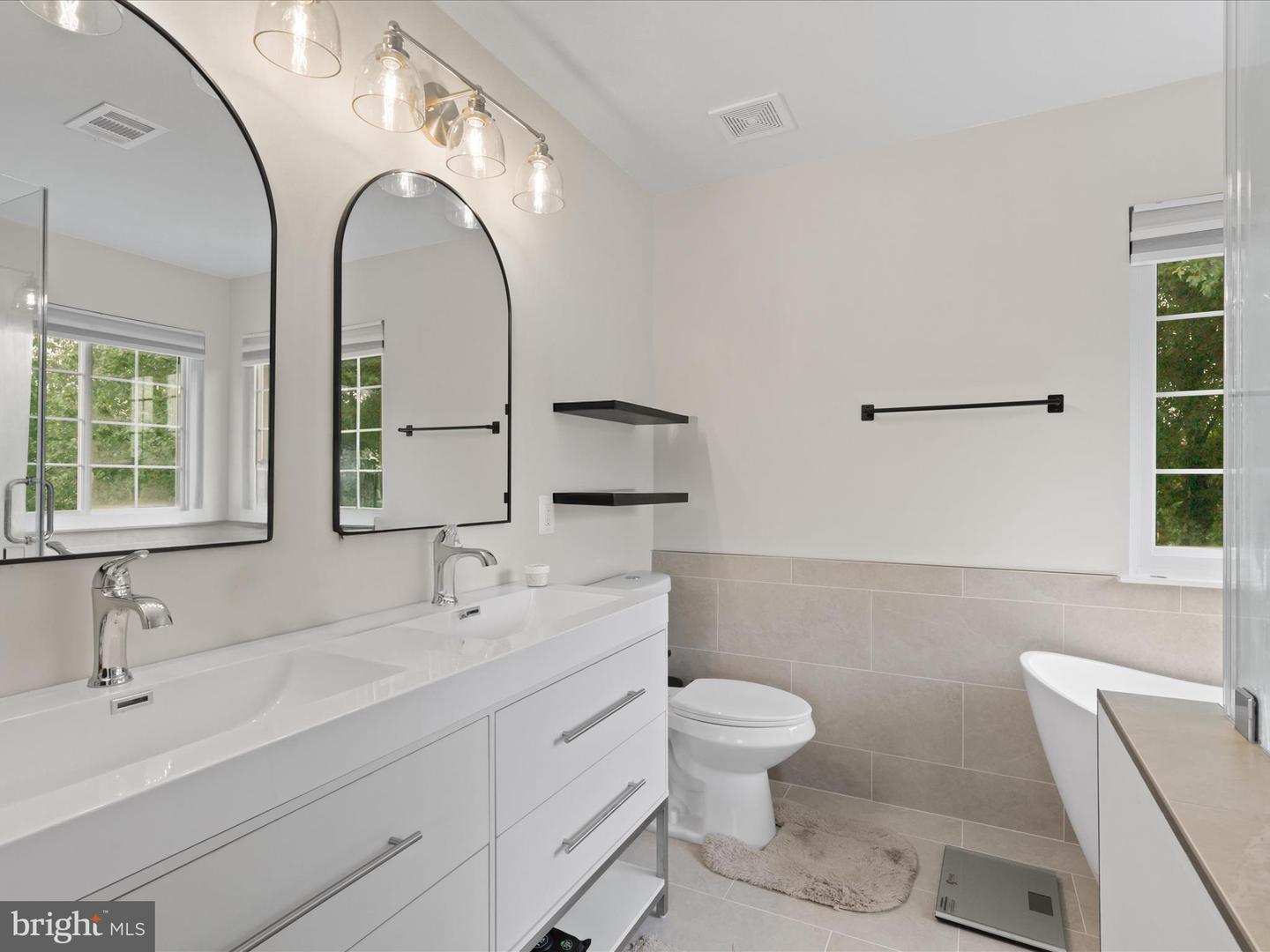42905 NASHUA ST, ASHBURN, Virginia 20147, 4 Bedrooms Bedrooms, ,3 BathroomsBathrooms,Residential,For sale,42905 NASHUA ST,VALO2103114 MLS # VALO2103114