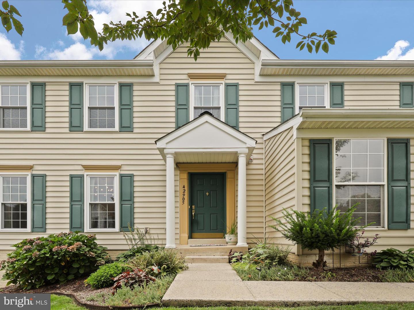 42905 NASHUA ST, ASHBURN, Virginia 20147, 4 Bedrooms Bedrooms, ,3 BathroomsBathrooms,Residential,For sale,42905 NASHUA ST,VALO2103114 MLS # VALO2103114