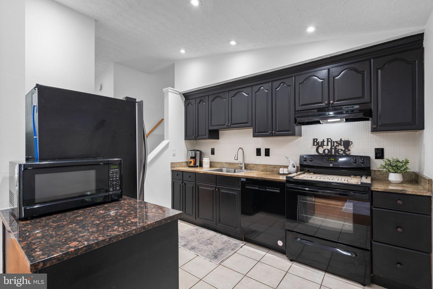 8767 COLD PLAIN CT, SPRINGFIELD, Virginia 22153, 3 Bedrooms Bedrooms, ,3 BathroomsBathrooms,Residential,For sale,8767 COLD PLAIN CT,VAFX2257510 MLS # VAFX2257510