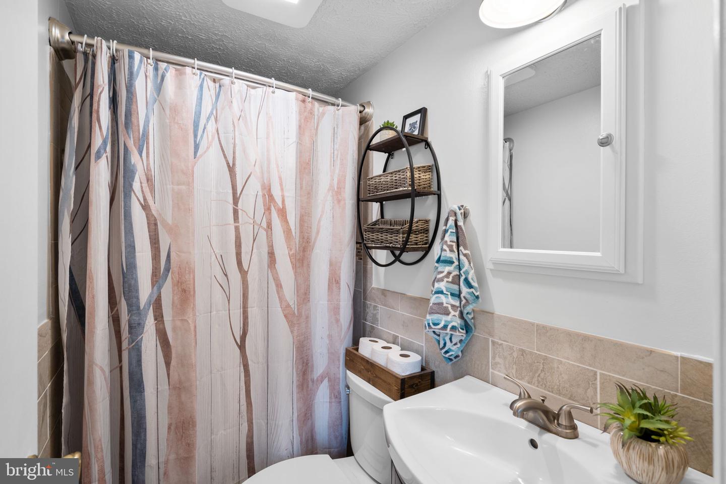 8767 COLD PLAIN CT, SPRINGFIELD, Virginia 22153, 3 Bedrooms Bedrooms, ,3 BathroomsBathrooms,Residential,For sale,8767 COLD PLAIN CT,VAFX2257510 MLS # VAFX2257510