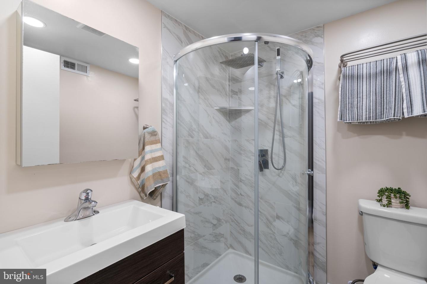 8767 COLD PLAIN CT, SPRINGFIELD, Virginia 22153, 3 Bedrooms Bedrooms, ,3 BathroomsBathrooms,Residential,For sale,8767 COLD PLAIN CT,VAFX2257510 MLS # VAFX2257510