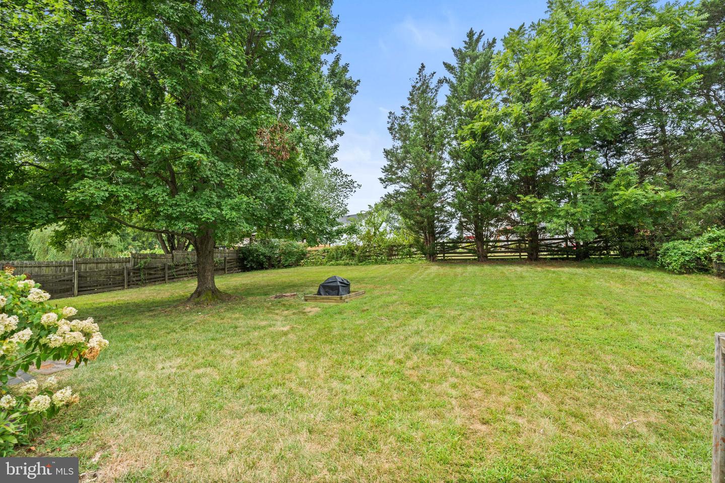 15117 BERNADETTE CT, CHANTILLY, Virginia 20151, 3 Bedrooms Bedrooms, ,2 BathroomsBathrooms,Residential,For sale,15117 BERNADETTE CT,VAFX2257598 MLS # VAFX2257598