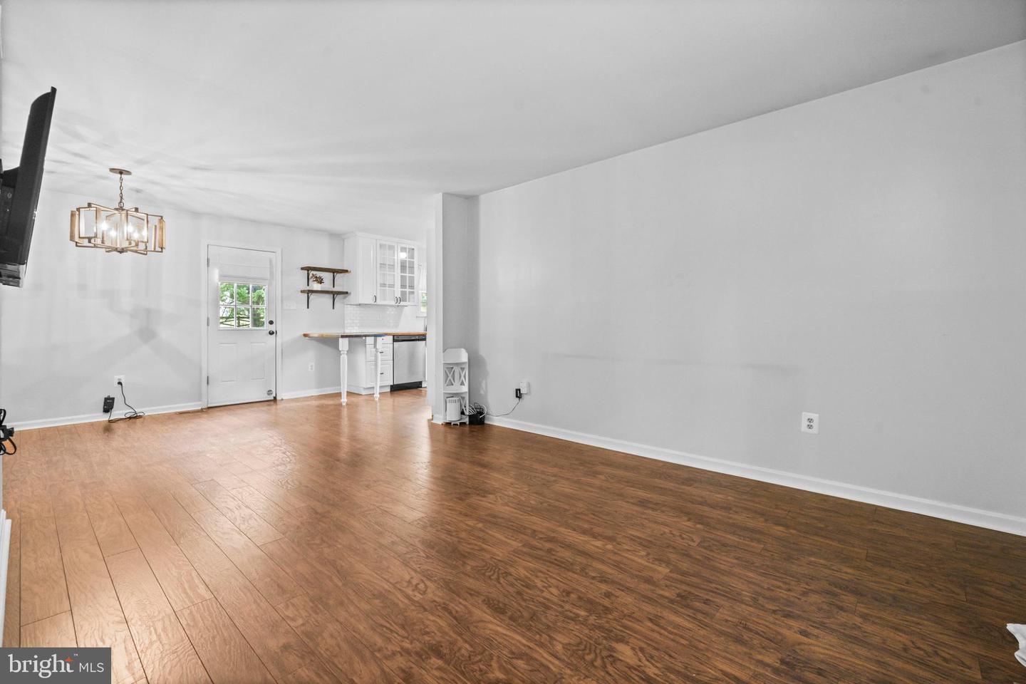 15117 BERNADETTE CT, CHANTILLY, Virginia 20151, 3 Bedrooms Bedrooms, ,2 BathroomsBathrooms,Residential,For sale,15117 BERNADETTE CT,VAFX2257598 MLS # VAFX2257598