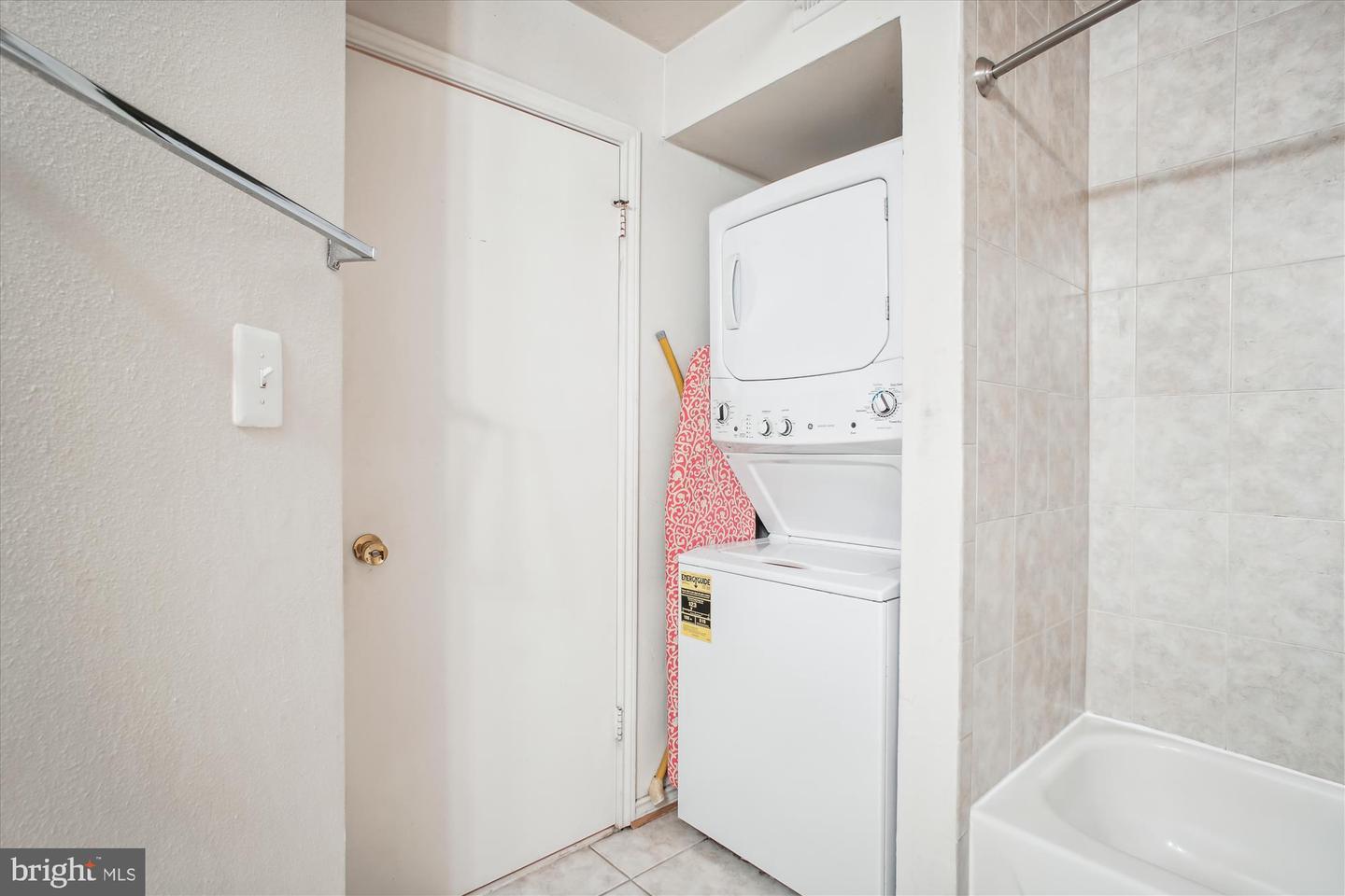 12165 PENDERVIEW TER #1036, FAIRFAX, Virginia 22033, 1 Bedroom Bedrooms, ,1 BathroomBathrooms,Residential,For sale,12165 PENDERVIEW TER #1036,VAFX2257640 MLS # VAFX2257640
