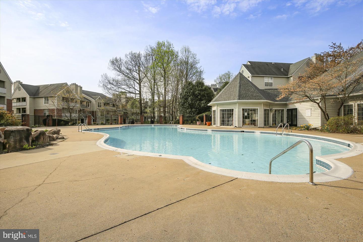 12165 PENDERVIEW TER #1036, FAIRFAX, Virginia 22033, 1 Bedroom Bedrooms, ,1 BathroomBathrooms,Residential,For sale,12165 PENDERVIEW TER #1036,VAFX2257640 MLS # VAFX2257640