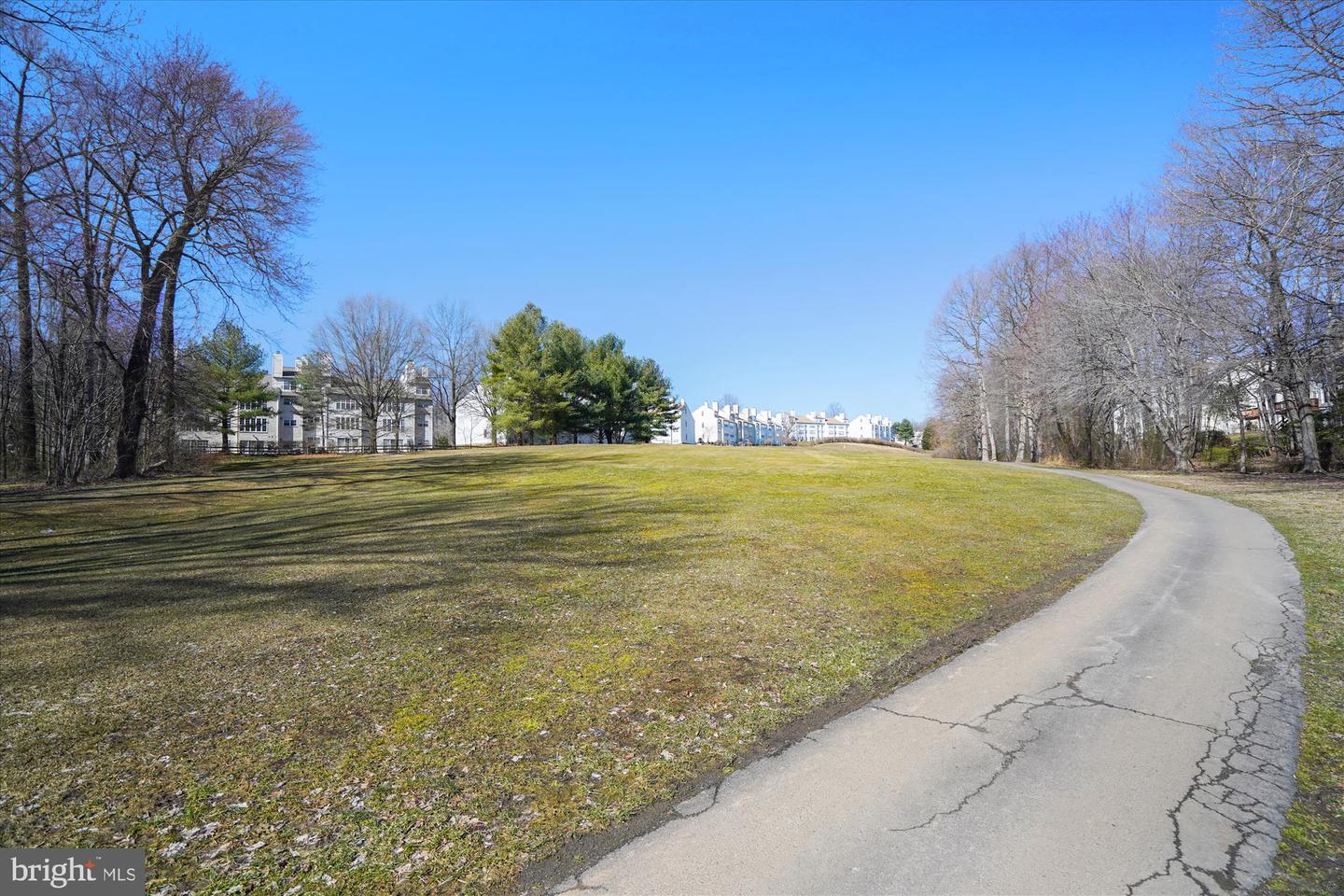 12165 PENDERVIEW TER #1036, FAIRFAX, Virginia 22033, 1 Bedroom Bedrooms, ,1 BathroomBathrooms,Residential,For sale,12165 PENDERVIEW TER #1036,VAFX2257640 MLS # VAFX2257640