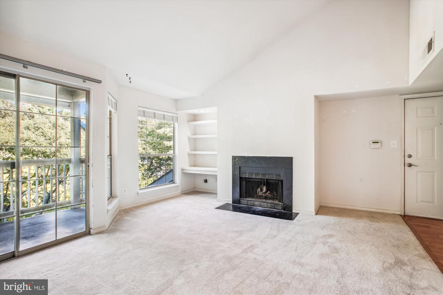 12165 PENDERVIEW TER #1036, FAIRFAX, Virginia 22033, 1 Bedroom Bedrooms, ,1 BathroomBathrooms,Residential,For sale,12165 PENDERVIEW TER #1036,VAFX2257640 MLS # VAFX2257640