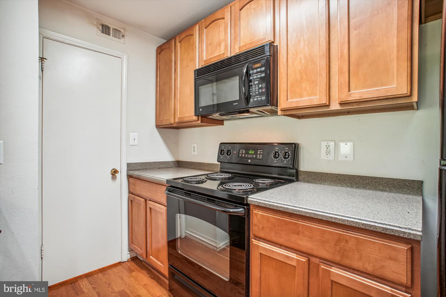 12165 PENDERVIEW TER #1036, FAIRFAX, Virginia 22033, 1 Bedroom Bedrooms, ,1 BathroomBathrooms,Residential,For sale,12165 PENDERVIEW TER #1036,VAFX2257640 MLS # VAFX2257640