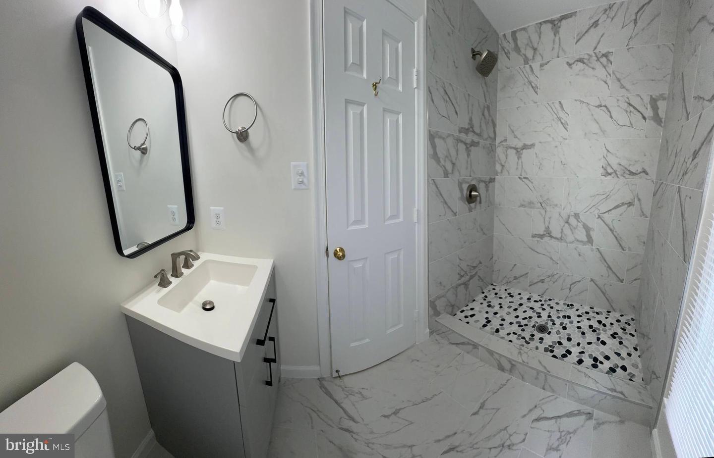 13 CRISSWELL CT, STERLING, Virginia 20165, 4 Bedrooms Bedrooms, ,2 BathroomsBathrooms,Residential,For sale,13 CRISSWELL CT,VALO2103202 MLS # VALO2103202