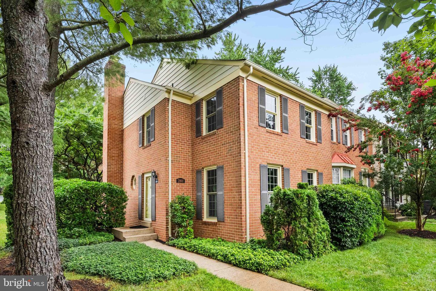 2801 SHAWN LEIGH DR, VIENNA, Virginia 22181, 3 Bedrooms Bedrooms, ,2 BathroomsBathrooms,Residential,For sale,2801 SHAWN LEIGH DR,VAFX2257926 MLS # VAFX2257926