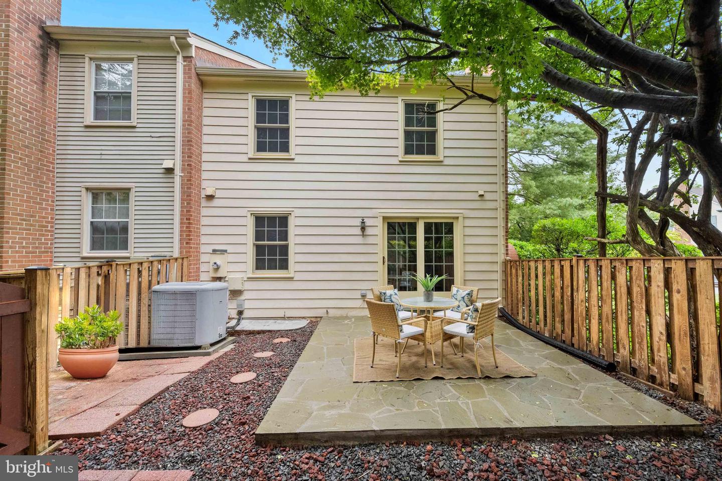 2801 SHAWN LEIGH DR, VIENNA, Virginia 22181, 3 Bedrooms Bedrooms, ,2 BathroomsBathrooms,Residential,For sale,2801 SHAWN LEIGH DR,VAFX2257926 MLS # VAFX2257926