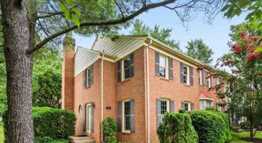 2801 SHAWN LEIGH DR, VIENNA, Virginia 22181, 3 Bedrooms Bedrooms, ,2 BathroomsBathrooms,Residential,For sale,2801 SHAWN LEIGH DR,VAFX2257926 MLS # VAFX2257926