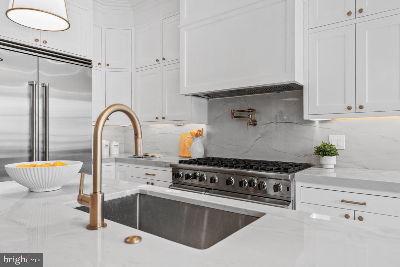 4101 FESSENDEN ST NW, WASHINGTON, District Of Columbia 20016, 4 Bedrooms Bedrooms, ,4 BathroomsBathrooms,Residential,For sale,4101 FESSENDEN ST NW,DCDC2212408 MLS # DCDC2212408