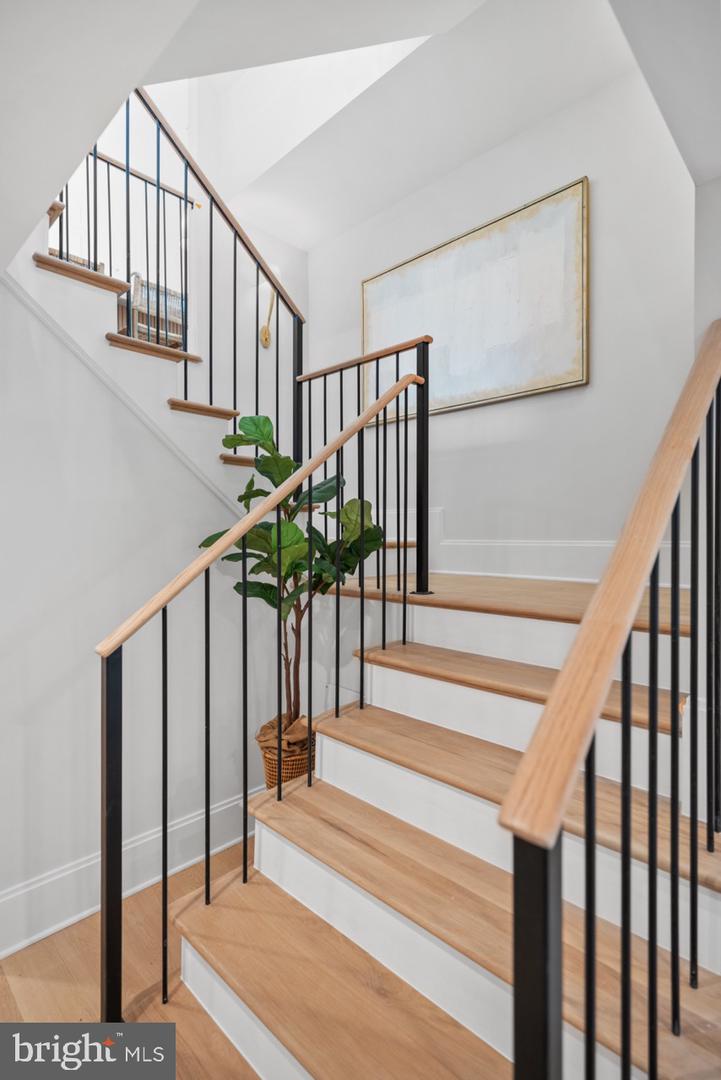 4101 FESSENDEN ST NW, WASHINGTON, District Of Columbia 20016, 4 Bedrooms Bedrooms, ,4 BathroomsBathrooms,Residential,For sale,4101 FESSENDEN ST NW,DCDC2212408 MLS # DCDC2212408