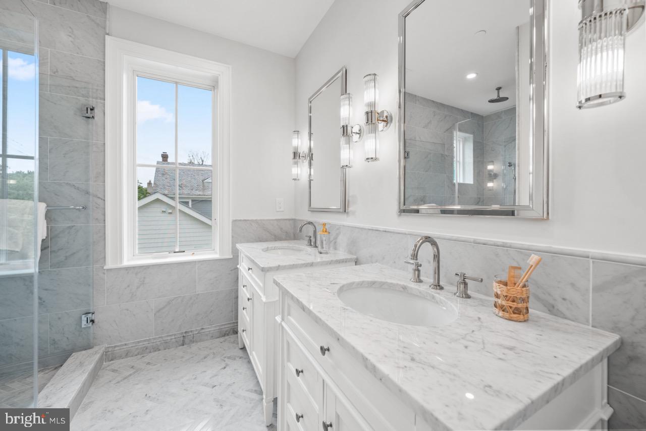 4101 FESSENDEN ST NW, WASHINGTON, District Of Columbia 20016, 4 Bedrooms Bedrooms, ,4 BathroomsBathrooms,Residential,For sale,4101 FESSENDEN ST NW,DCDC2212408 MLS # DCDC2212408