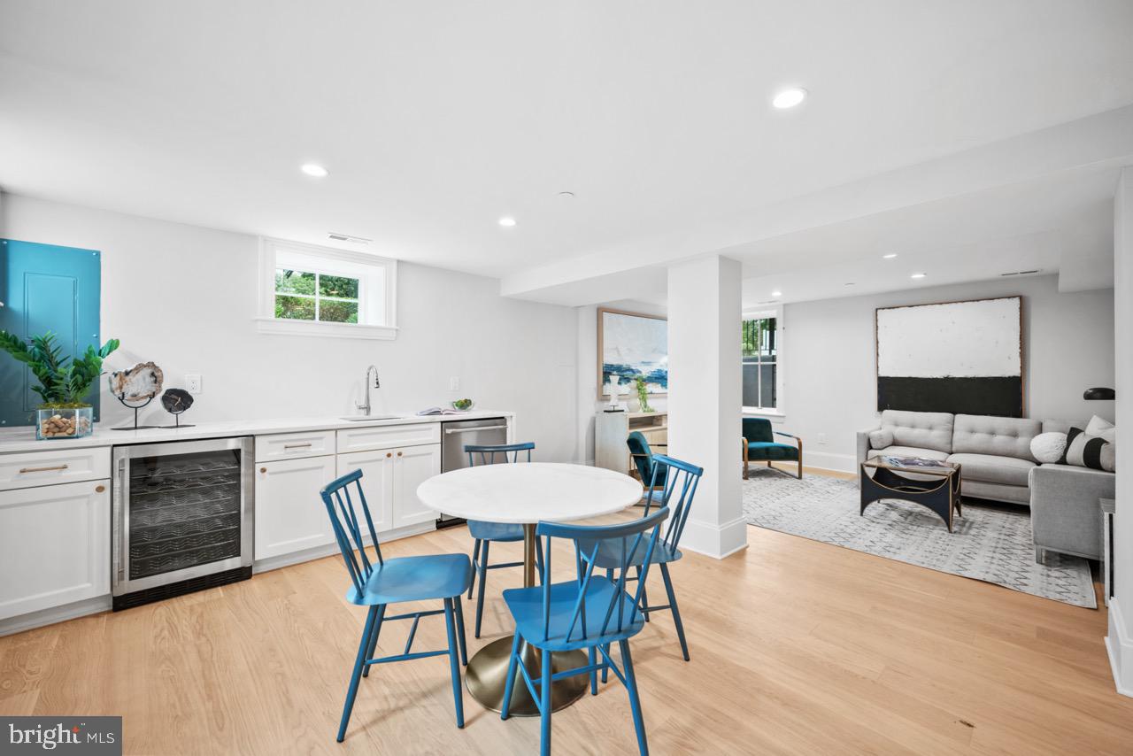 4101 FESSENDEN ST NW, WASHINGTON, District Of Columbia 20016, 4 Bedrooms Bedrooms, ,4 BathroomsBathrooms,Residential,For sale,4101 FESSENDEN ST NW,DCDC2212408 MLS # DCDC2212408