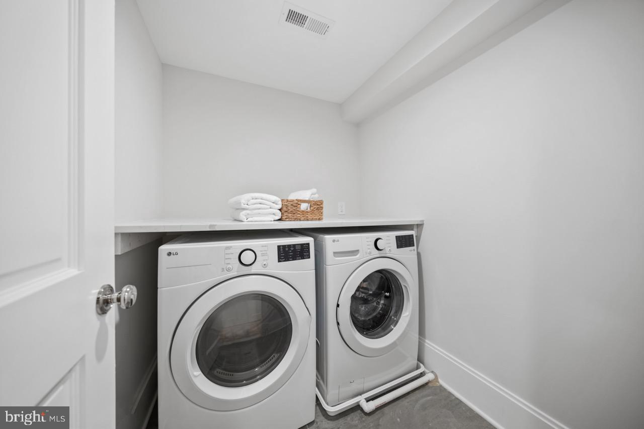 4101 FESSENDEN ST NW, WASHINGTON, District Of Columbia 20016, 4 Bedrooms Bedrooms, ,4 BathroomsBathrooms,Residential,For sale,4101 FESSENDEN ST NW,DCDC2212408 MLS # DCDC2212408