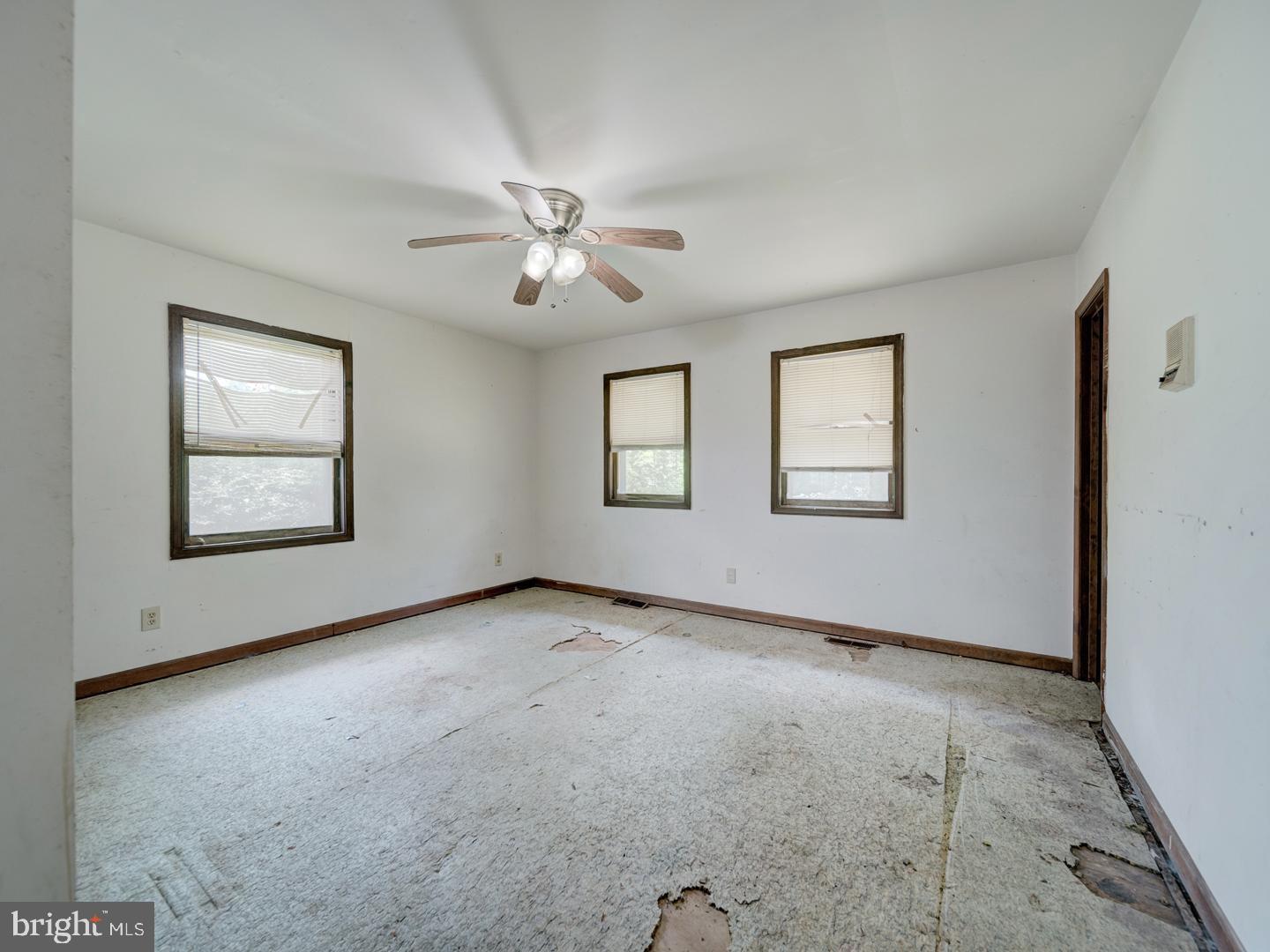 5724 ROSS DR, FREDERICKSBURG, Virginia 22407, 3 Bedrooms Bedrooms, ,1 BathroomBathrooms,Residential,For sale,5724 ROSS DR,VASP2035000 MLS # VASP2035000