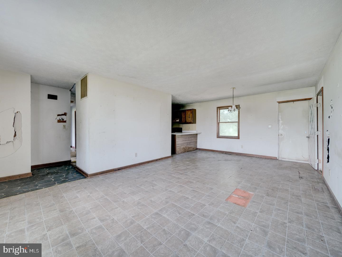 5724 ROSS DR, FREDERICKSBURG, Virginia 22407, 3 Bedrooms Bedrooms, ,1 BathroomBathrooms,Residential,For sale,5724 ROSS DR,VASP2035000 MLS # VASP2035000