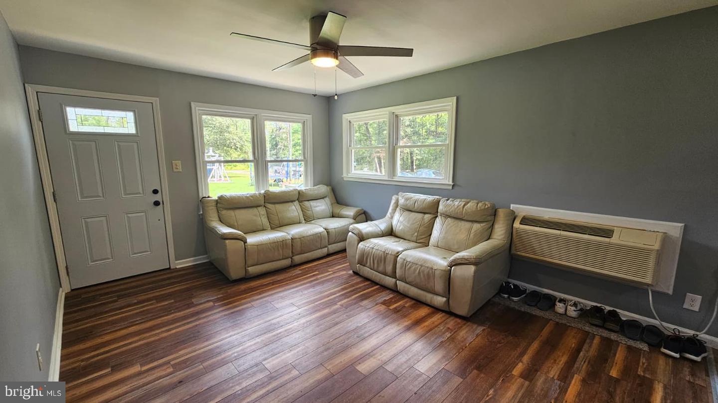 3606 SUMMIT CROSSING RD, FREDERICKSBURG, Virginia 22408, 3 Bedrooms Bedrooms, ,1 BathroomBathrooms,Residential,For sale,3606 SUMMIT CROSSING RD,VASP2035004 MLS # VASP2035004