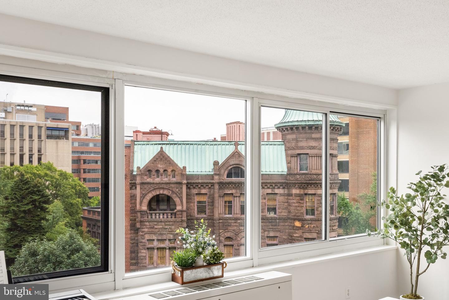 1330 NEW HAMPSHIRE AVE NW #611, WASHINGTON, District Of Columbia 20036, ,1 BathroomBathrooms,Residential,For sale,1330 NEW HAMPSHIRE AVE NW #611,DCDC2212546 MLS # DCDC2212546