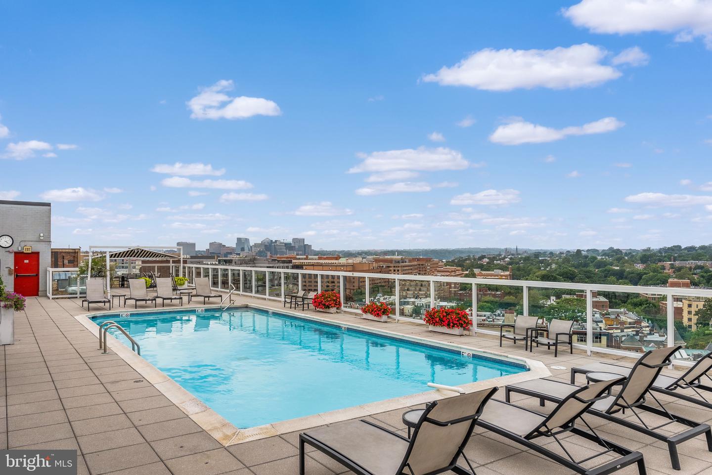 1330 NEW HAMPSHIRE AVE NW #611, WASHINGTON, District Of Columbia 20036, ,1 BathroomBathrooms,Residential,For sale,1330 NEW HAMPSHIRE AVE NW #611,DCDC2212546 MLS # DCDC2212546