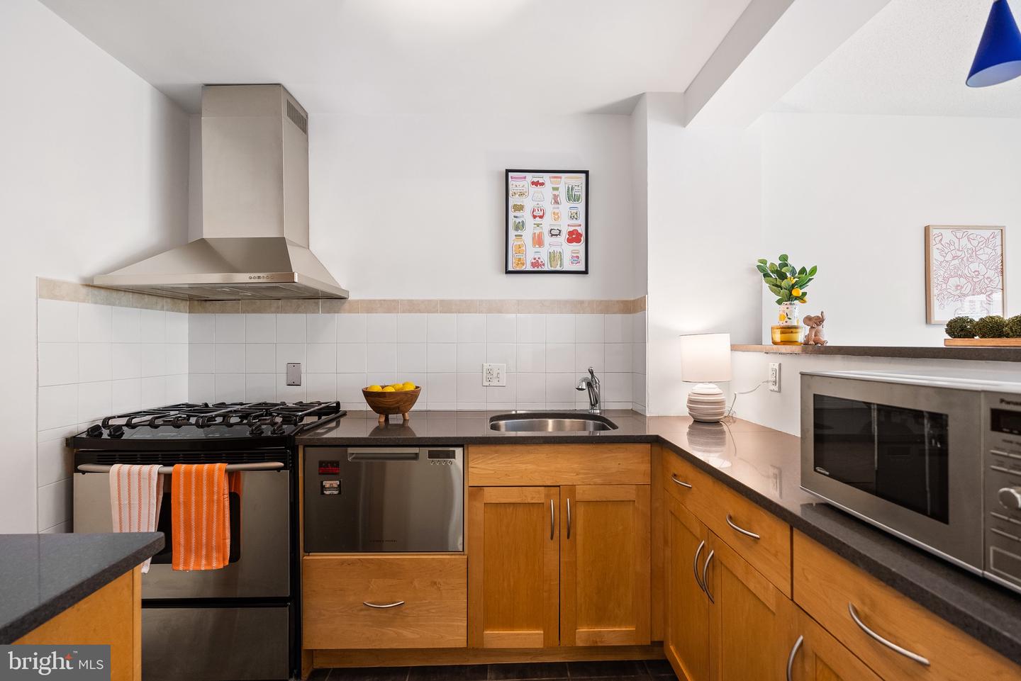 1330 NEW HAMPSHIRE AVE NW #611, WASHINGTON, District Of Columbia 20036, ,1 BathroomBathrooms,Residential,For sale,1330 NEW HAMPSHIRE AVE NW #611,DCDC2212546 MLS # DCDC2212546
