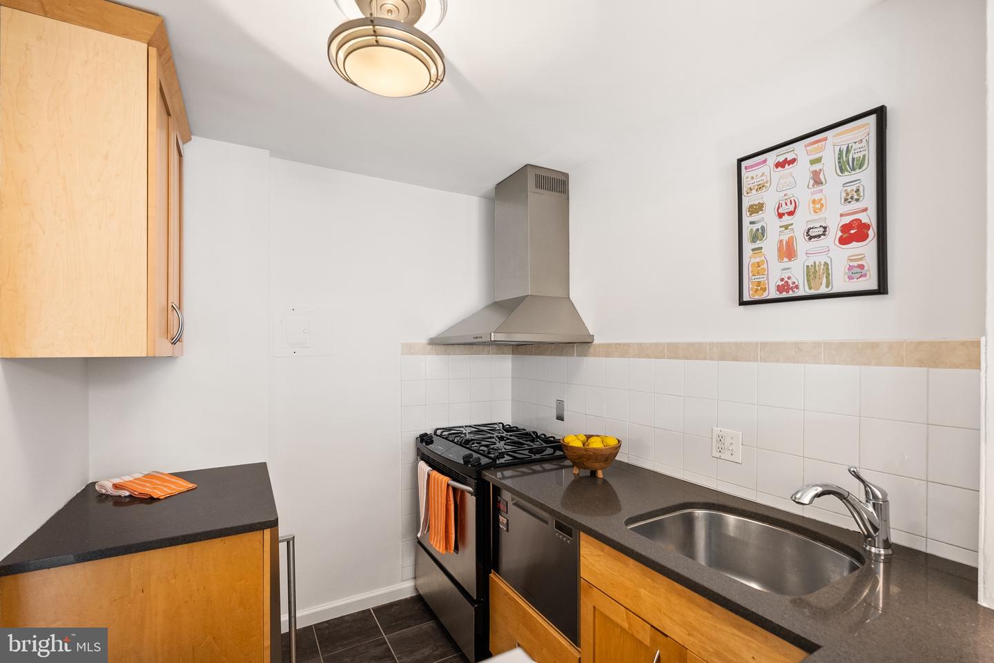 1330 NEW HAMPSHIRE AVE NW #611, WASHINGTON, District Of Columbia 20036, ,1 BathroomBathrooms,Residential,For sale,1330 NEW HAMPSHIRE AVE NW #611,DCDC2212546 MLS # DCDC2212546