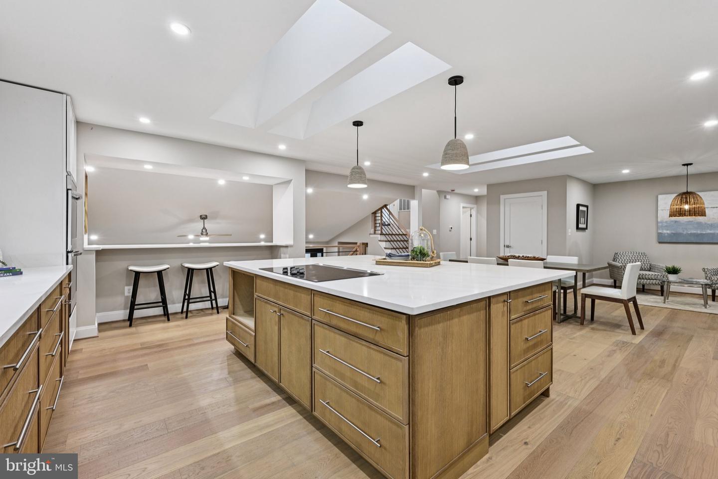 6400 RECREATION LN, FALLS CHURCH, Virginia 22041, 4 Bedrooms Bedrooms, ,4 BathroomsBathrooms,Residential,For sale,6400 RECREATION LN,VAFX2258150 MLS # VAFX2258150