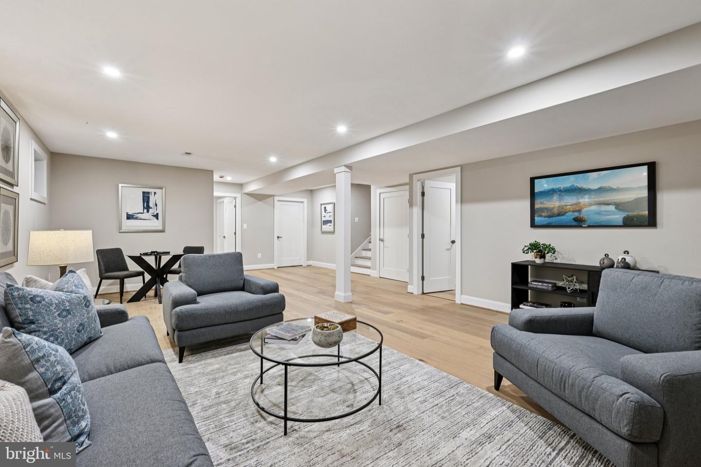 6400 RECREATION LN, FALLS CHURCH, Virginia 22041, 4 Bedrooms Bedrooms, ,4 BathroomsBathrooms,Residential,For sale,6400 RECREATION LN,VAFX2258150 MLS # VAFX2258150