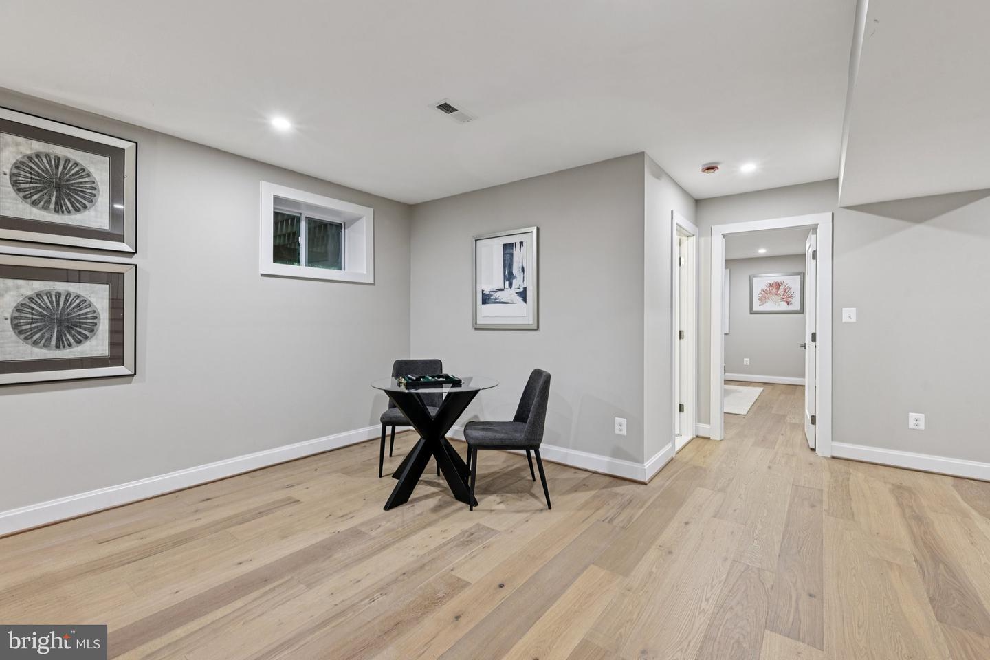 6400 RECREATION LN, FALLS CHURCH, Virginia 22041, 4 Bedrooms Bedrooms, ,4 BathroomsBathrooms,Residential,For sale,6400 RECREATION LN,VAFX2258150 MLS # VAFX2258150