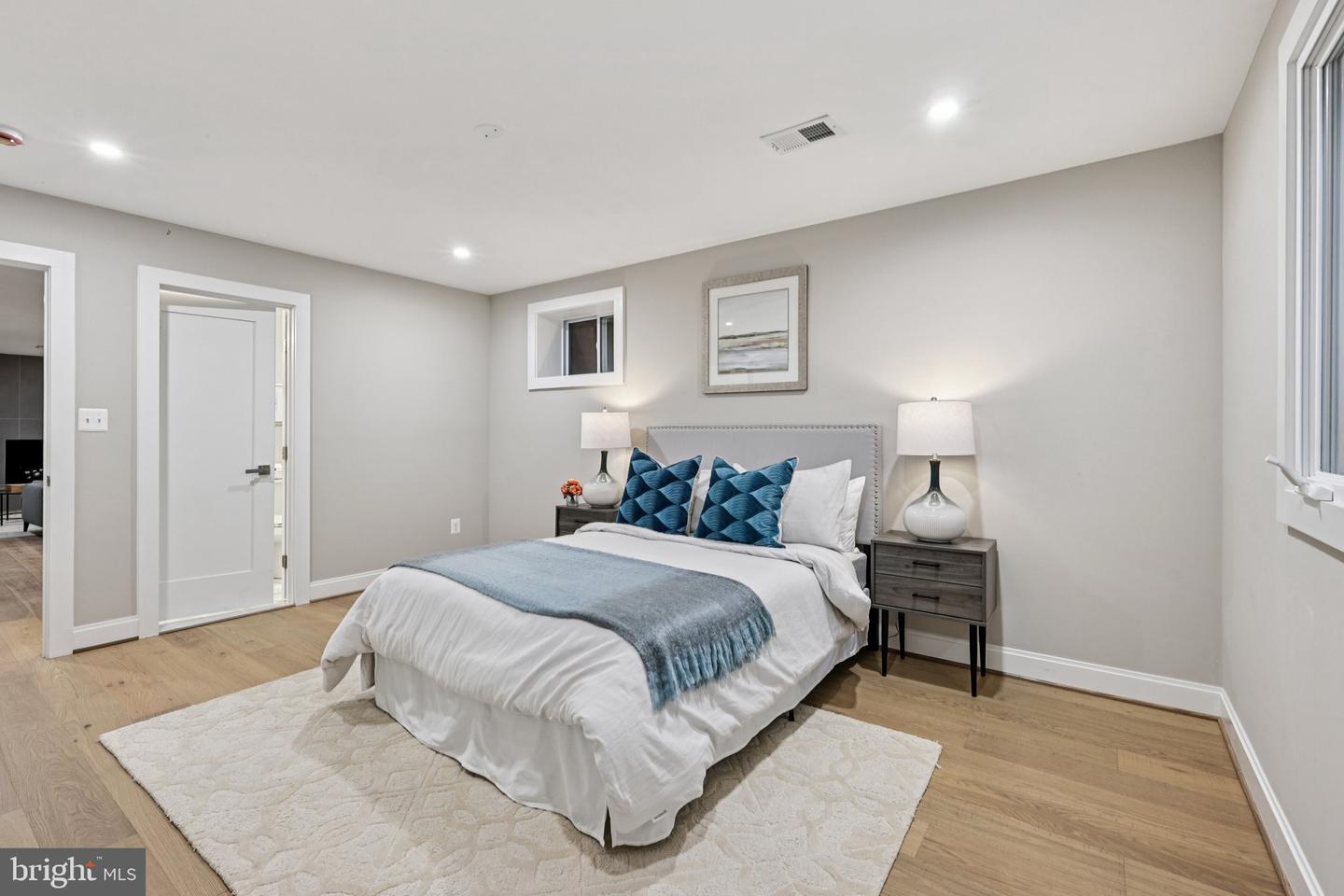 6400 RECREATION LN, FALLS CHURCH, Virginia 22041, 4 Bedrooms Bedrooms, ,4 BathroomsBathrooms,Residential,For sale,6400 RECREATION LN,VAFX2258150 MLS # VAFX2258150