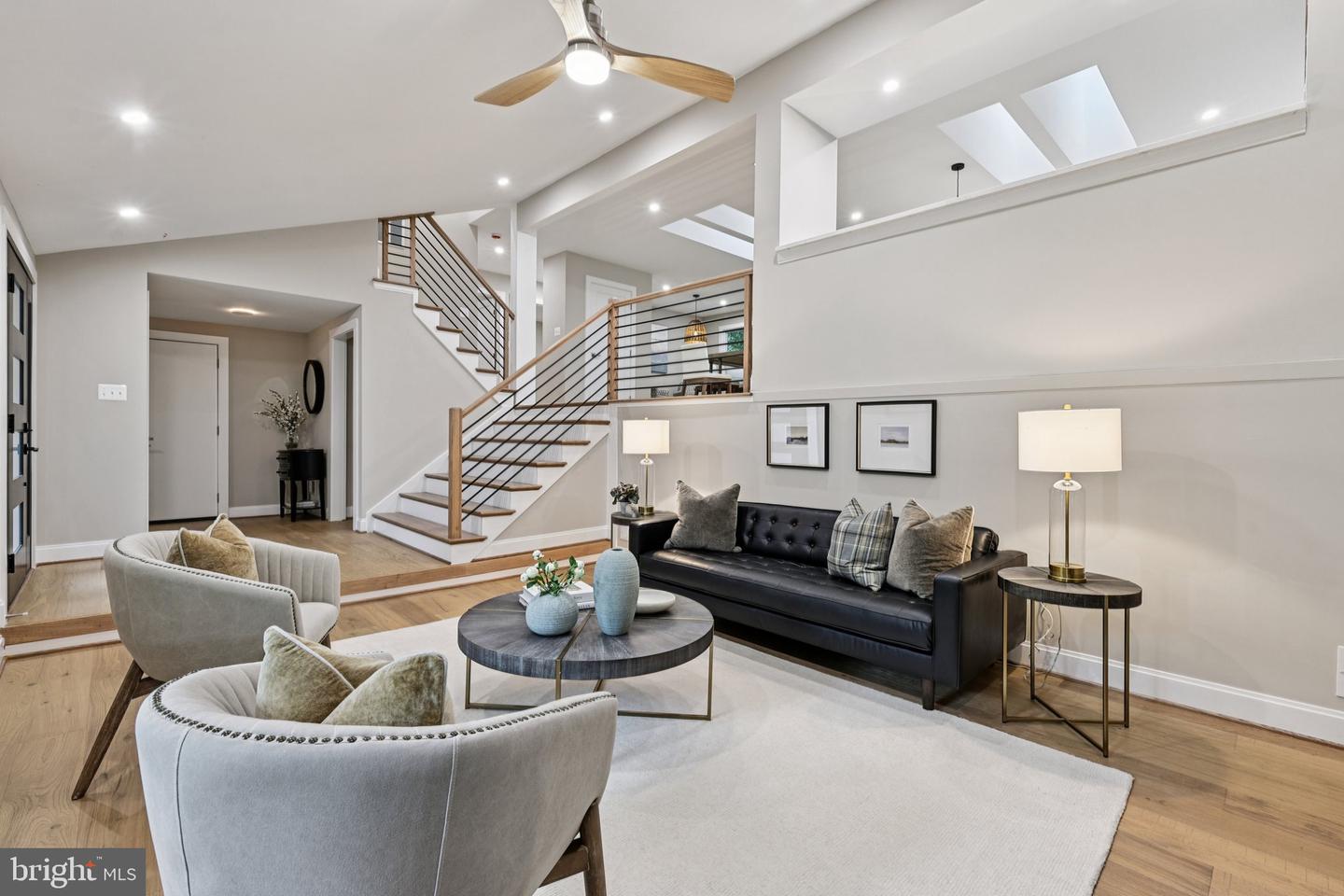 6400 RECREATION LN, FALLS CHURCH, Virginia 22041, 4 Bedrooms Bedrooms, ,4 BathroomsBathrooms,Residential,For sale,6400 RECREATION LN,VAFX2258150 MLS # VAFX2258150