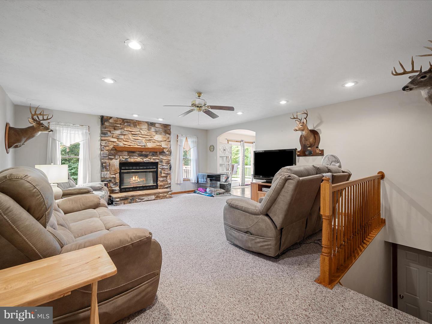 237 WHITE LN, FRONT ROYAL, Virginia 22630, 3 Bedrooms Bedrooms, ,3 BathroomsBathrooms,Residential,For sale,237 WHITE LN,VAWR2011844 MLS # VAWR2011844