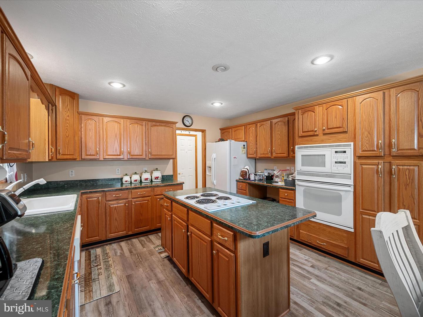 237 WHITE LN, FRONT ROYAL, Virginia 22630, 3 Bedrooms Bedrooms, ,3 BathroomsBathrooms,Residential,For sale,237 WHITE LN,VAWR2011844 MLS # VAWR2011844