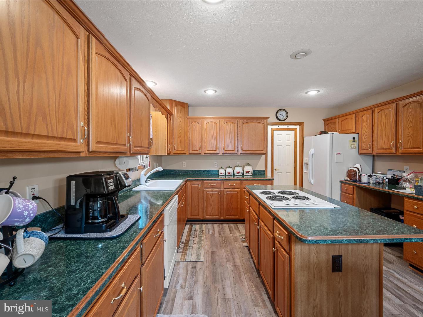 237 WHITE LN, FRONT ROYAL, Virginia 22630, 3 Bedrooms Bedrooms, ,3 BathroomsBathrooms,Residential,For sale,237 WHITE LN,VAWR2011844 MLS # VAWR2011844