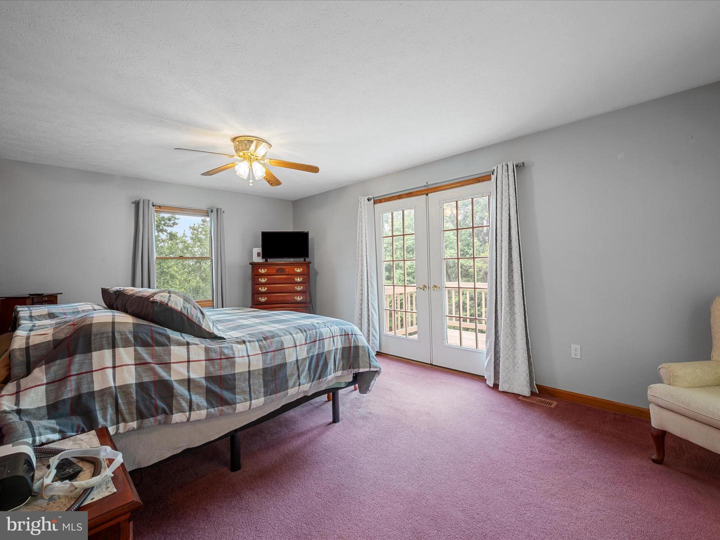 237 WHITE LN, FRONT ROYAL, Virginia 22630, 3 Bedrooms Bedrooms, ,3 BathroomsBathrooms,Residential,For sale,237 WHITE LN,VAWR2011844 MLS # VAWR2011844
