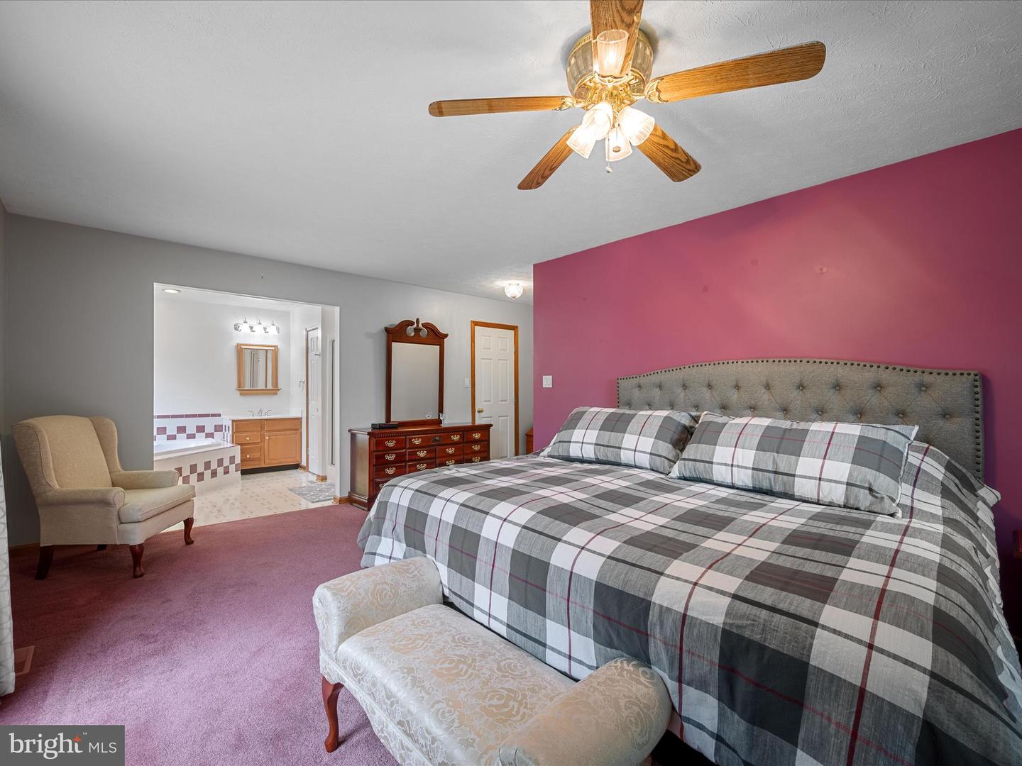 237 WHITE LN, FRONT ROYAL, Virginia 22630, 3 Bedrooms Bedrooms, ,3 BathroomsBathrooms,Residential,For sale,237 WHITE LN,VAWR2011844 MLS # VAWR2011844
