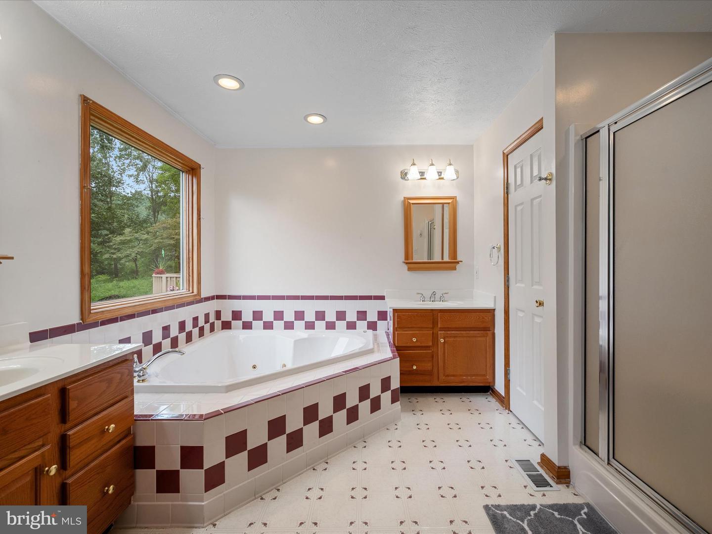237 WHITE LN, FRONT ROYAL, Virginia 22630, 3 Bedrooms Bedrooms, ,3 BathroomsBathrooms,Residential,For sale,237 WHITE LN,VAWR2011844 MLS # VAWR2011844