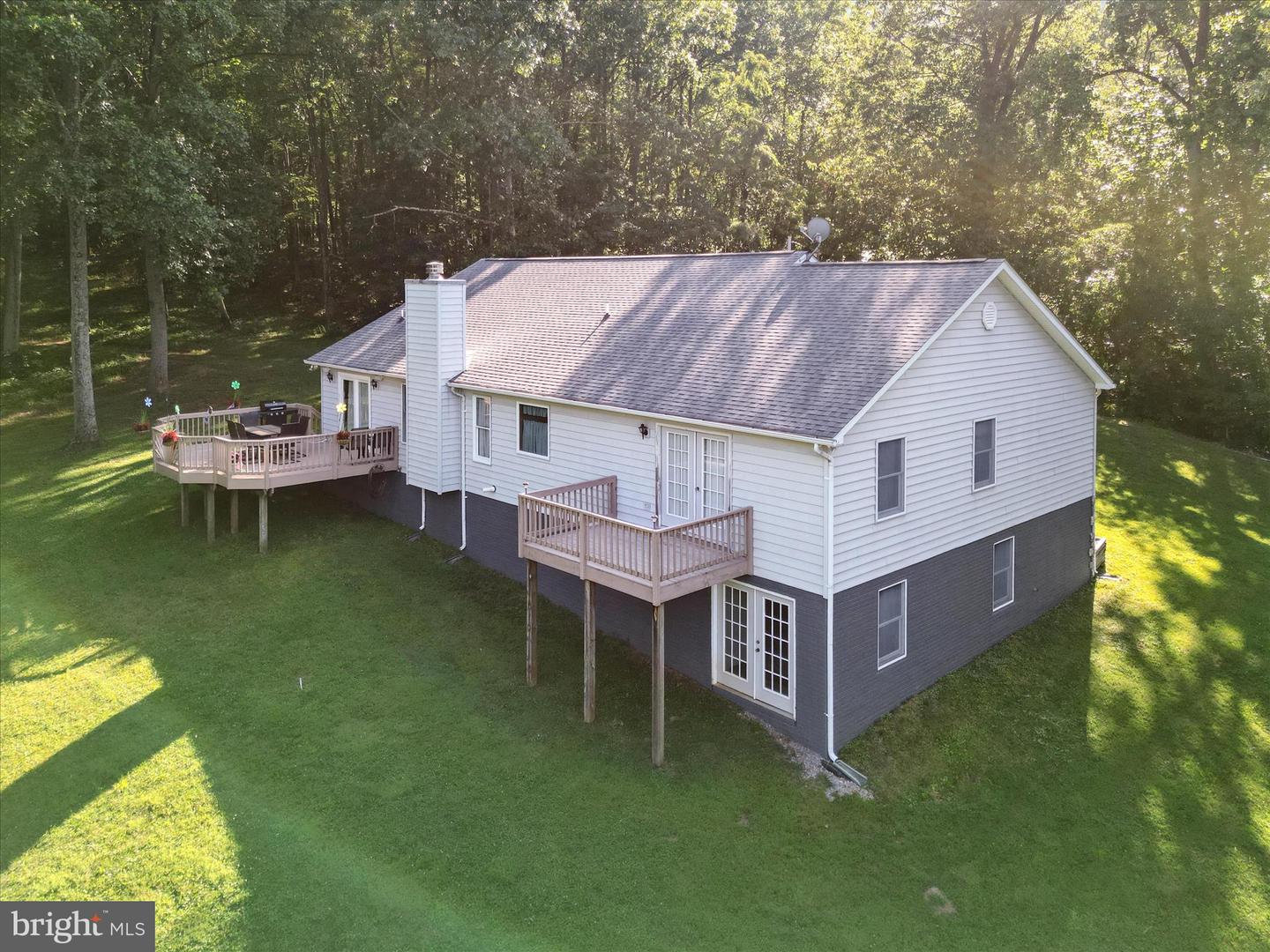 237 WHITE LN, FRONT ROYAL, Virginia 22630, 3 Bedrooms Bedrooms, ,3 BathroomsBathrooms,Residential,For sale,237 WHITE LN,VAWR2011844 MLS # VAWR2011844