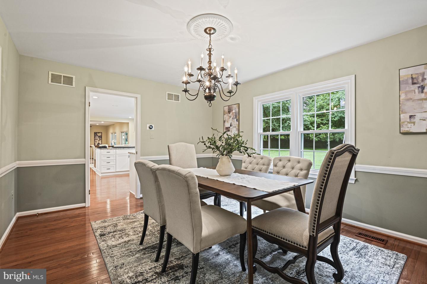 2330 AUGUSTUS CT, VIENNA, Virginia 22180, 5 Bedrooms Bedrooms, ,3 BathroomsBathrooms,Residential,For sale,2330 AUGUSTUS CT,VAFX2258260 MLS # VAFX2258260